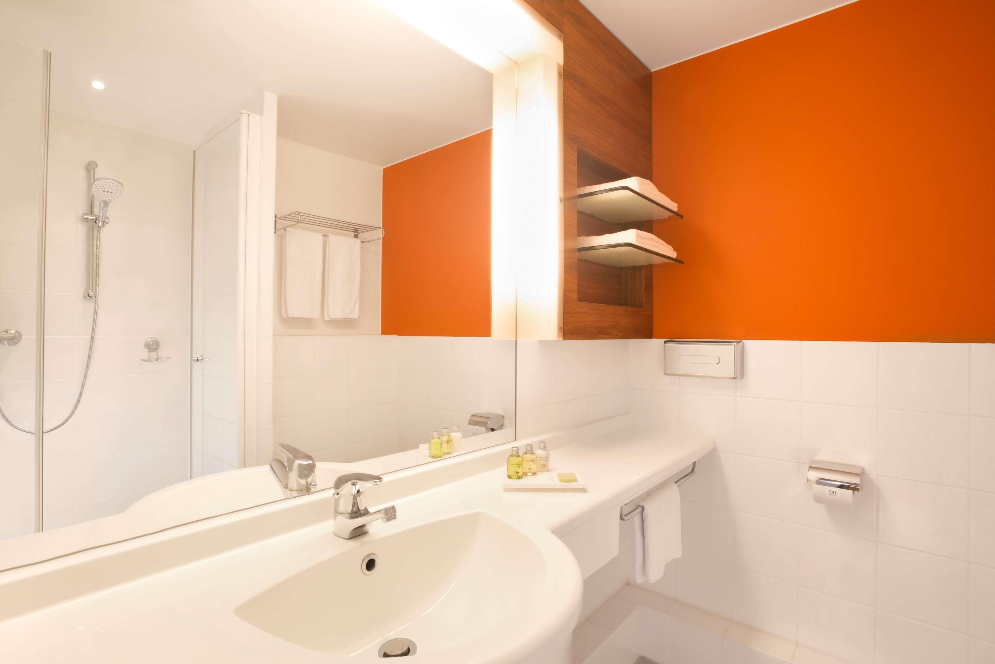 Nh Frankfurt Niederrad Hotel Frankfurt am Main Ngoại thất bức ảnh