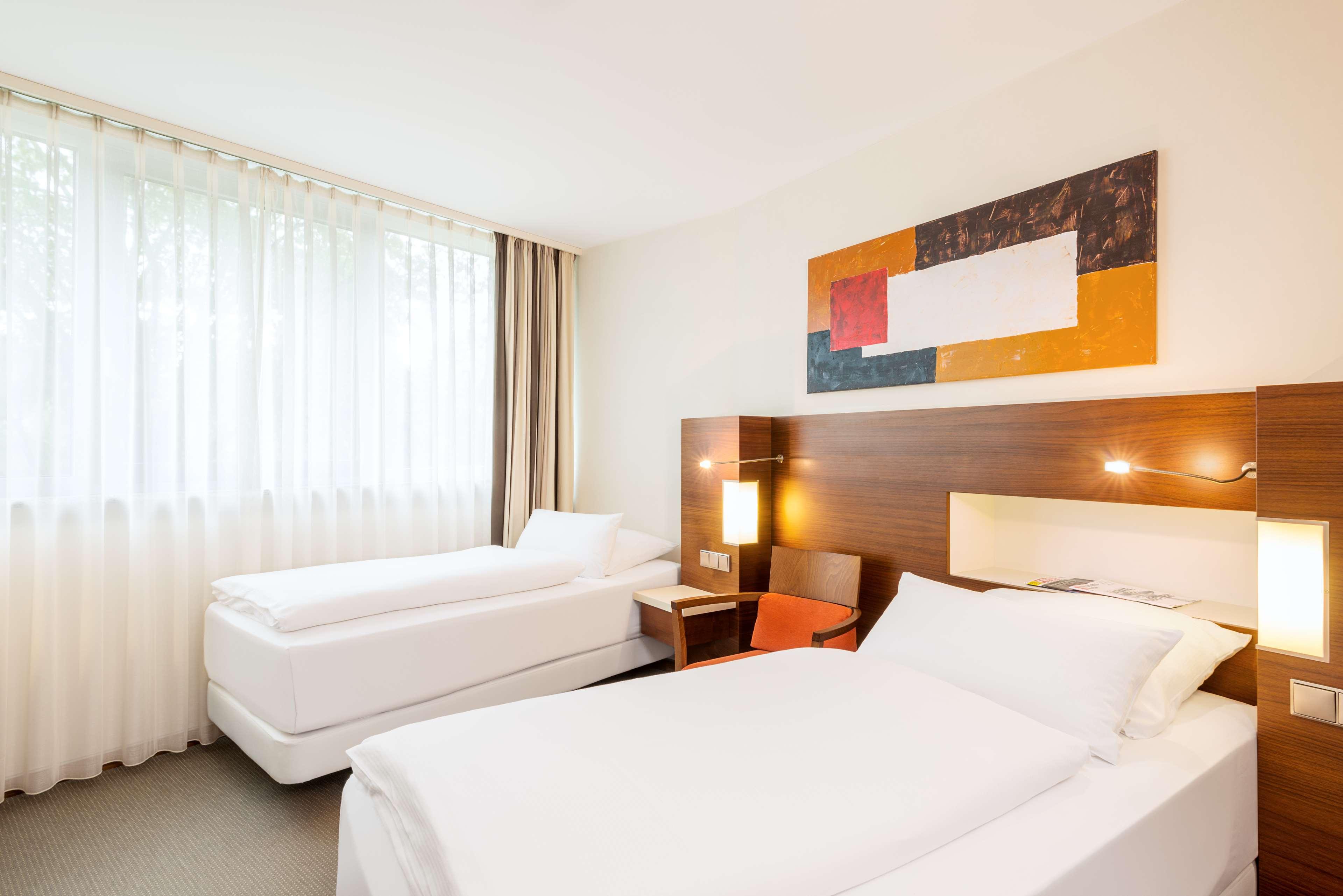 Nh Frankfurt Niederrad Hotel Frankfurt am Main Ngoại thất bức ảnh