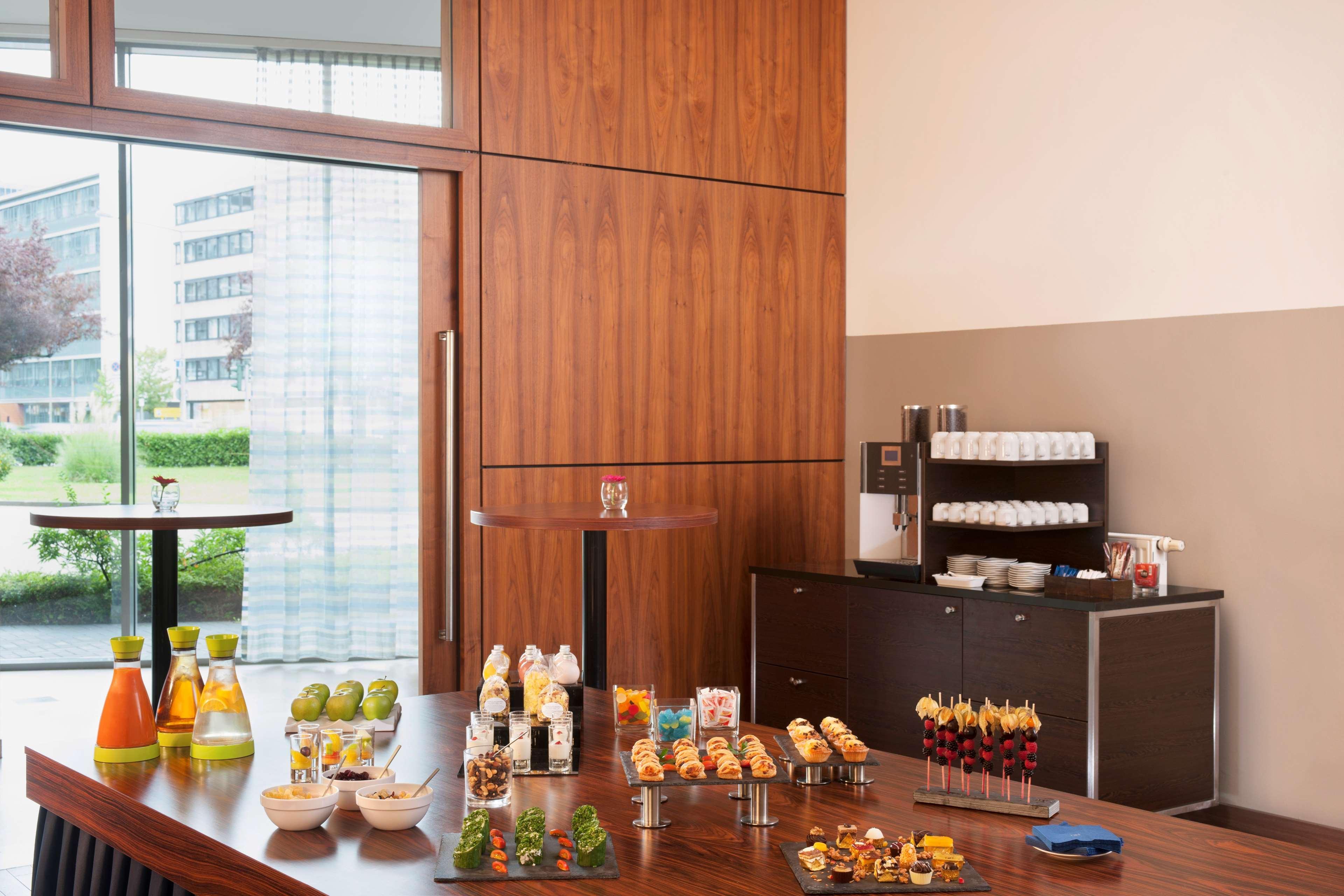 Nh Frankfurt Niederrad Hotel Frankfurt am Main Ngoại thất bức ảnh