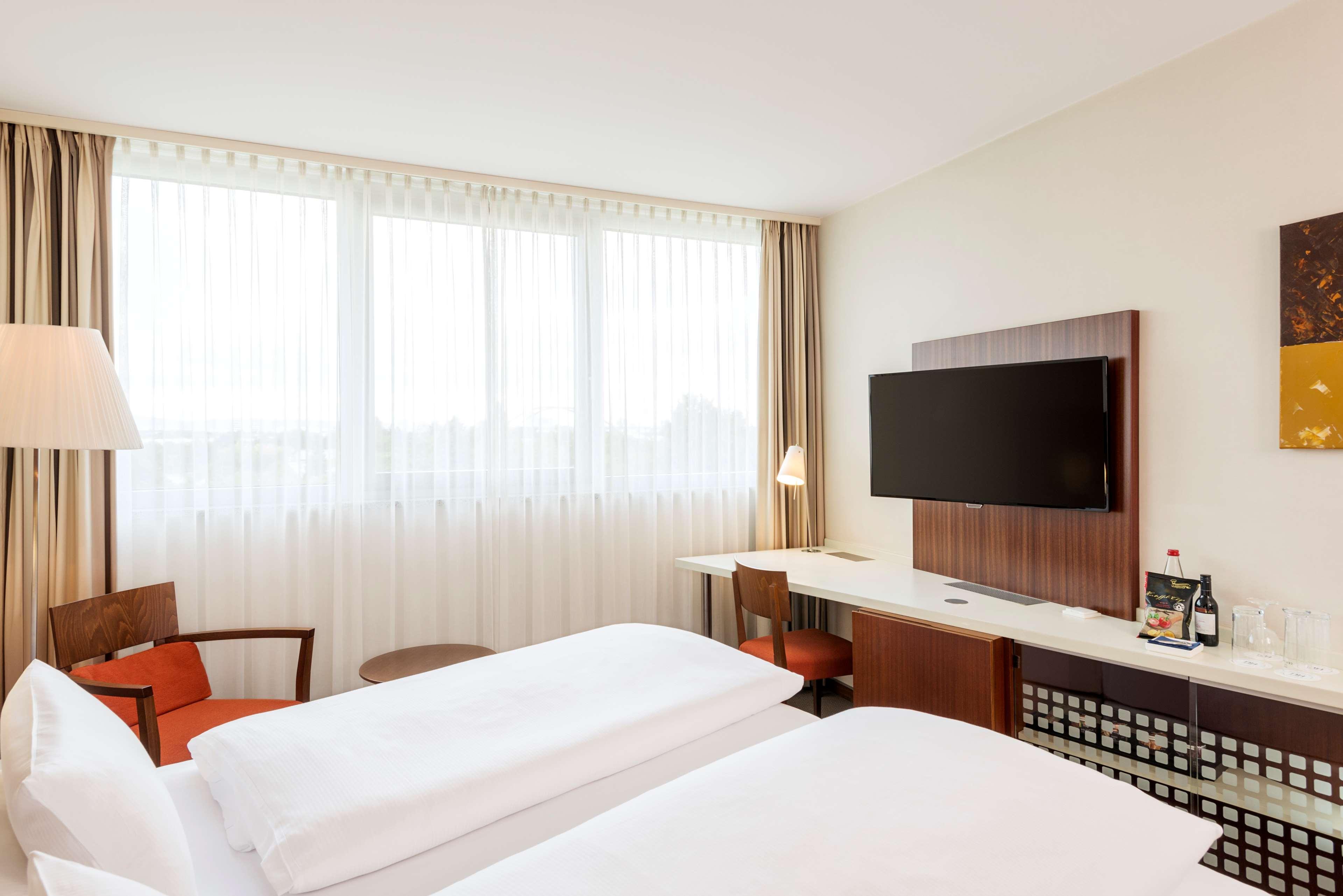 Nh Frankfurt Niederrad Hotel Frankfurt am Main Ngoại thất bức ảnh