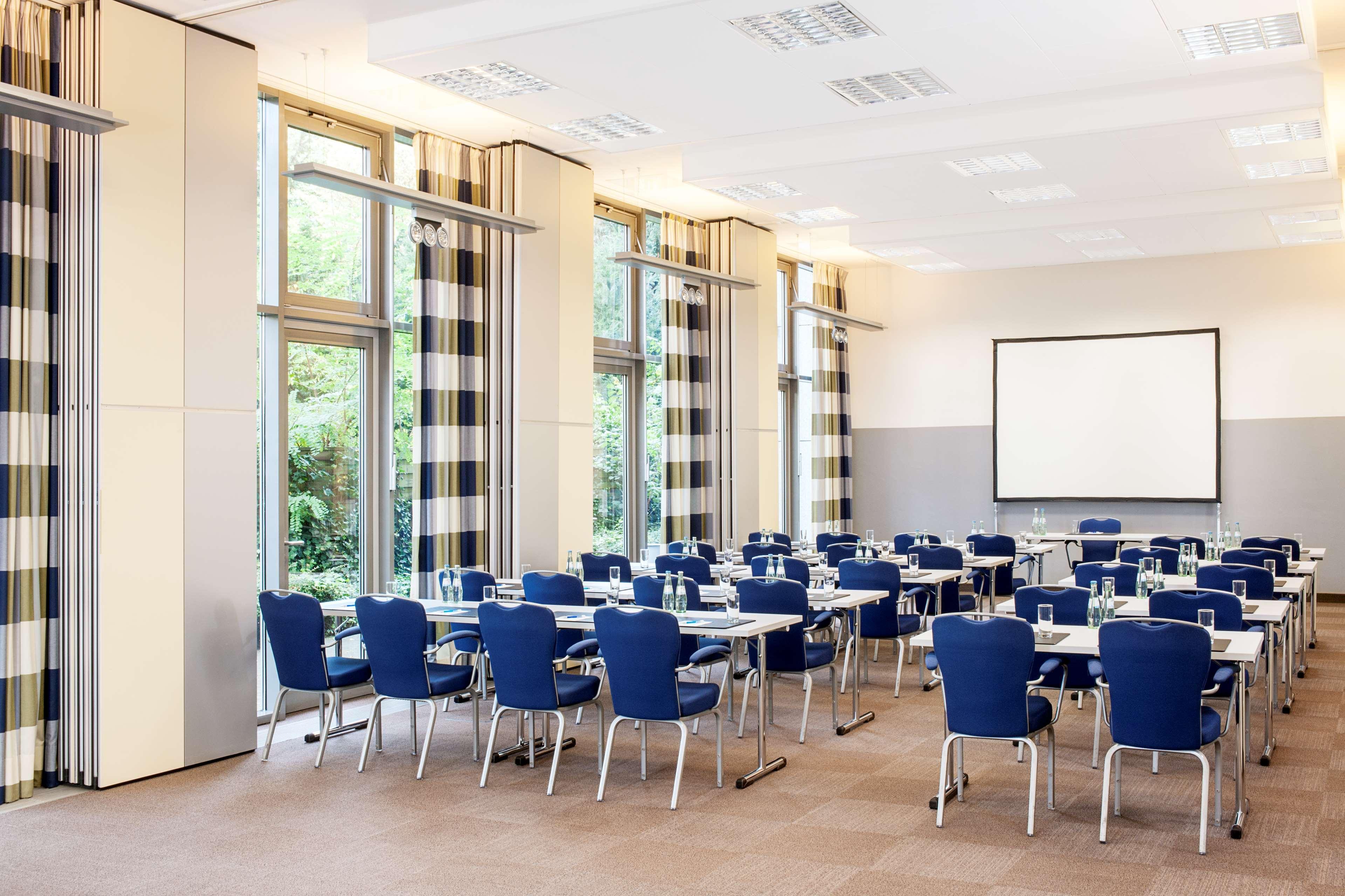 Nh Frankfurt Niederrad Hotel Frankfurt am Main Ngoại thất bức ảnh