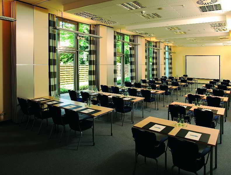 Nh Frankfurt Niederrad Hotel Frankfurt am Main Ngoại thất bức ảnh